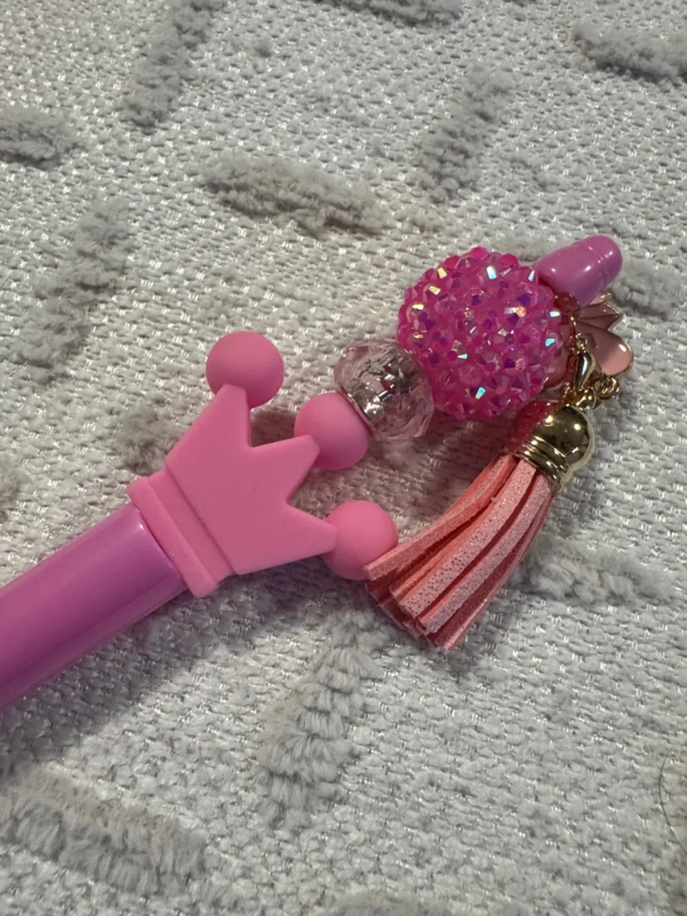 Pink Crown Tassel Ballpoint Pen – Decorative Writing Accessory